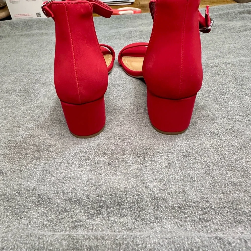 City Classified Red Women's Heels (shoes) - Picture 4 of 5